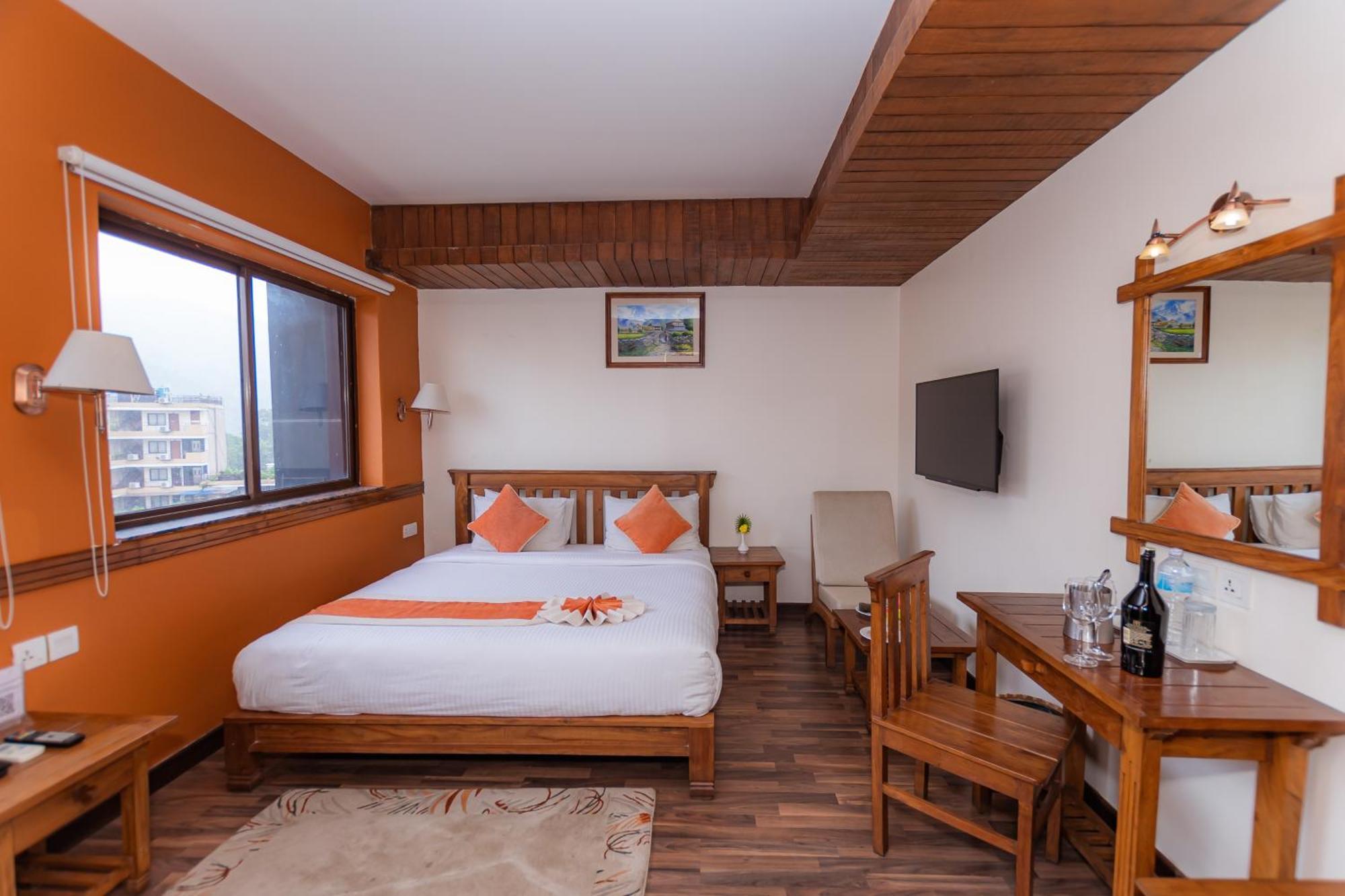 Pokhara Batika Hotel Buitenkant foto