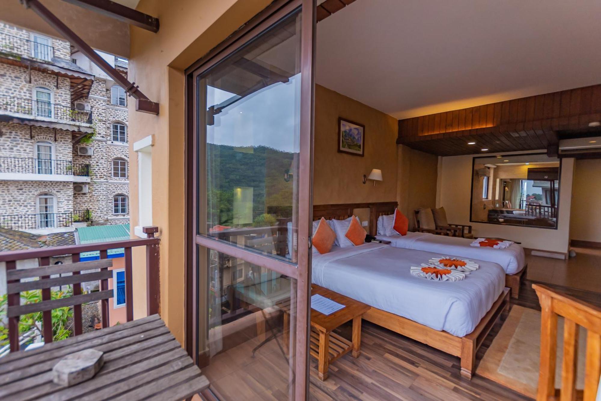 Pokhara Batika Hotel Buitenkant foto