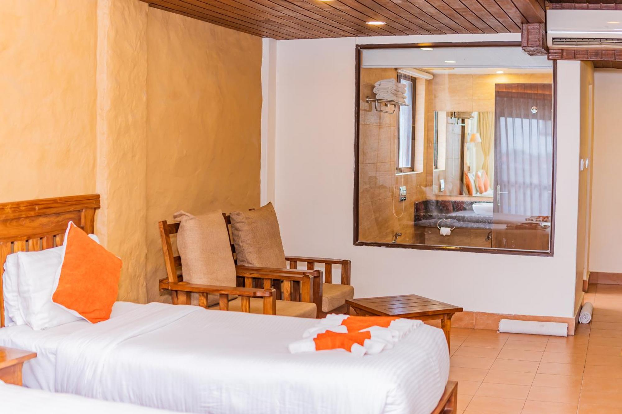 Pokhara Batika Hotel Buitenkant foto