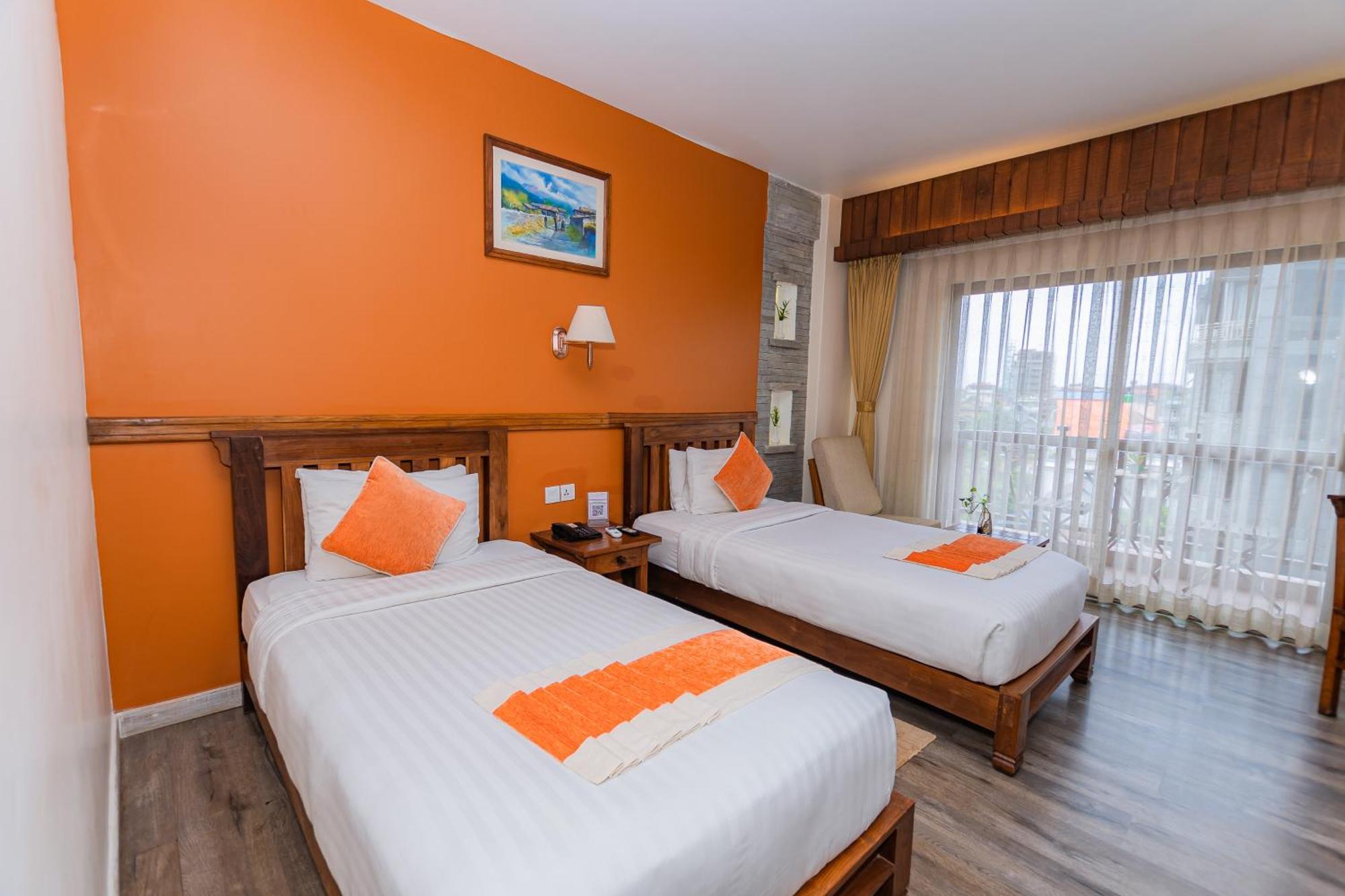 Pokhara Batika Hotel Buitenkant foto