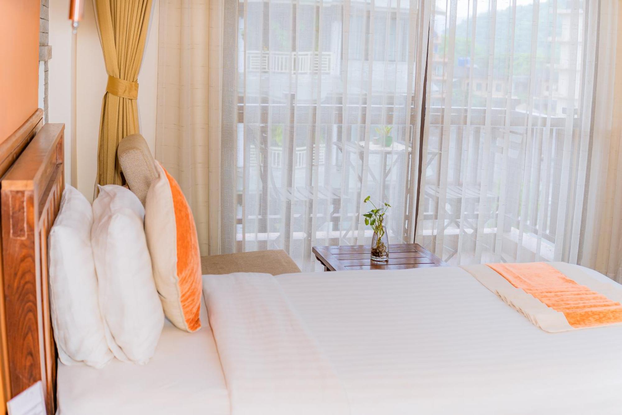 Pokhara Batika Hotel Buitenkant foto