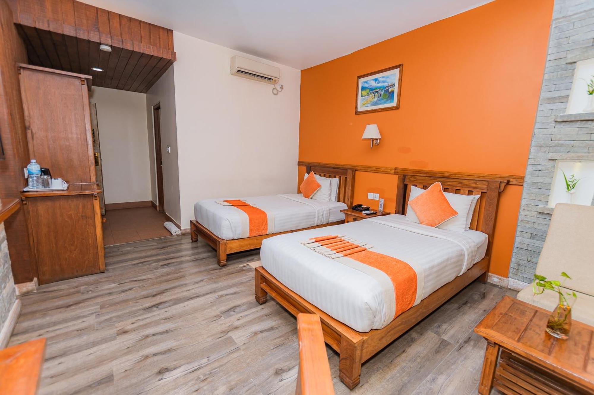 Pokhara Batika Hotel Buitenkant foto