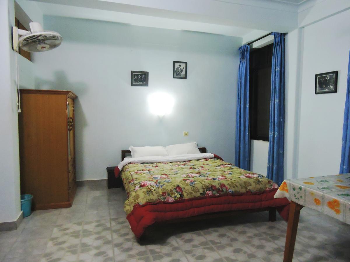 Pokhara Batika Hotel Buitenkant foto